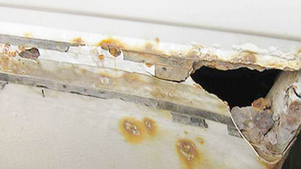 How to Repair Rusted Metal with Holes 1 How to Repair Rusted Metal with Holes