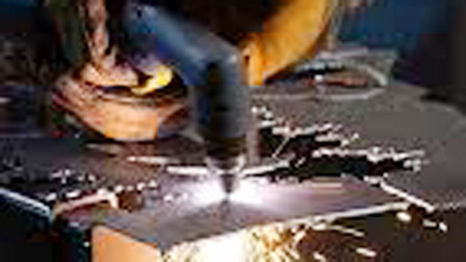 Do Plasma Cutters Use Gas or Compressed Air? Easy Guide 4 Do Plasma Cutters Use Gas or Compressed Air